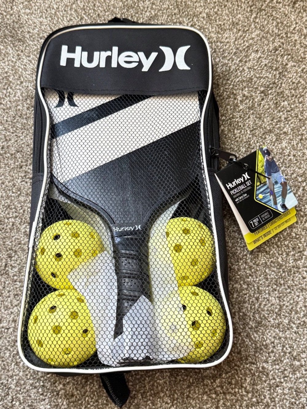 Hurley 7 Piece Pickleball Set - 2 Paddles, 4 Balls, Carry Case Black/ White New